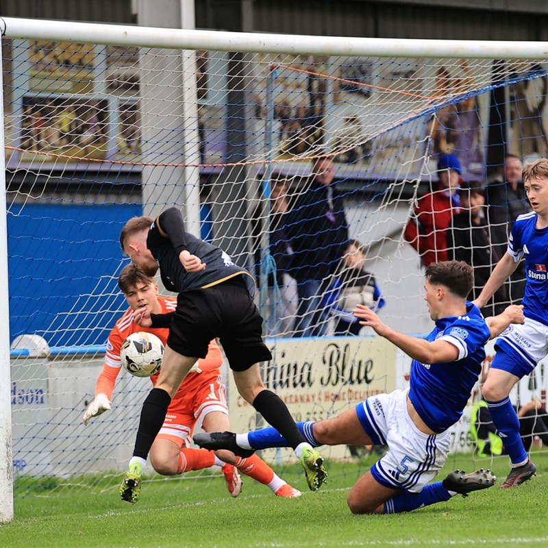  Smith rescues a point in the KDM Cup