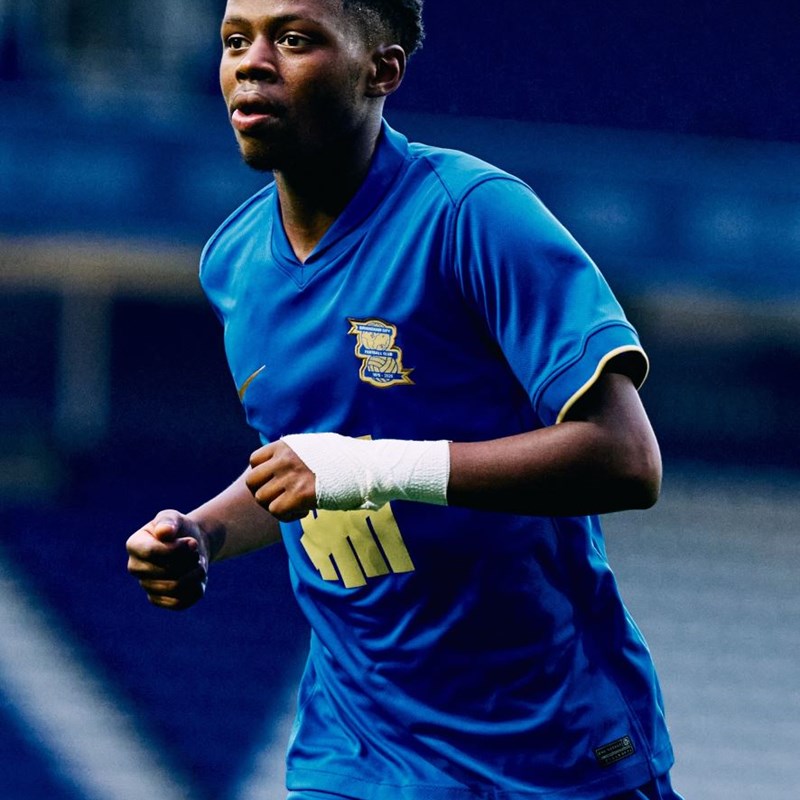  Welcome - Menzi Mazwi